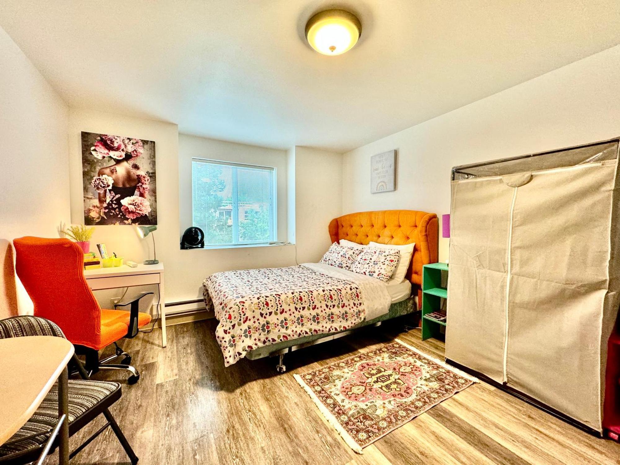 Micro Studio Apartment In University District- 10 Mins Walk To University Of Wa Seattle Exterior photo