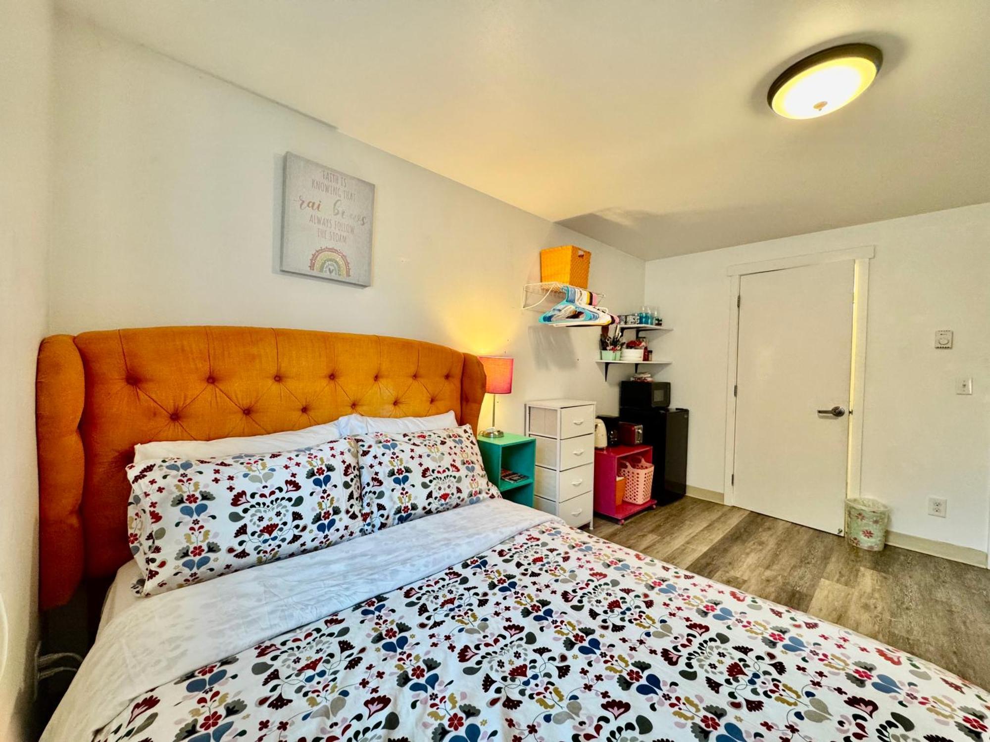 Micro Studio Apartment In University District- 10 Mins Walk To University Of Wa Seattle Exterior photo